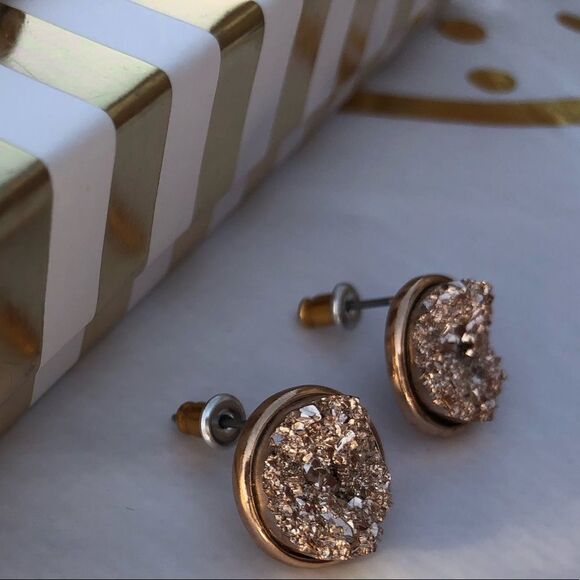 Gold Druzy Earrings Pierced NEW - Picture 1 of 6